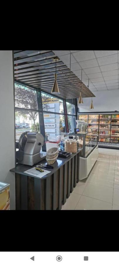 Star Airport Residence Otopeni Ngoại thất bức ảnh
